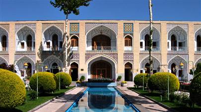 نمای هتل عباسی اصفهان